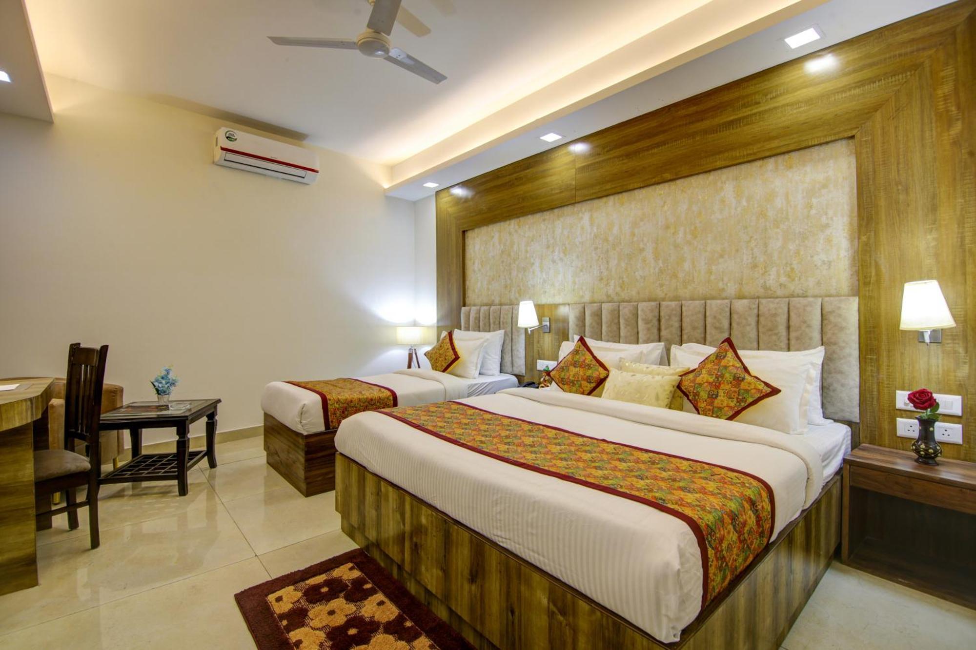 Park Tree Near Delhi Airport With Free Airport Tranport Hotel New Delhi