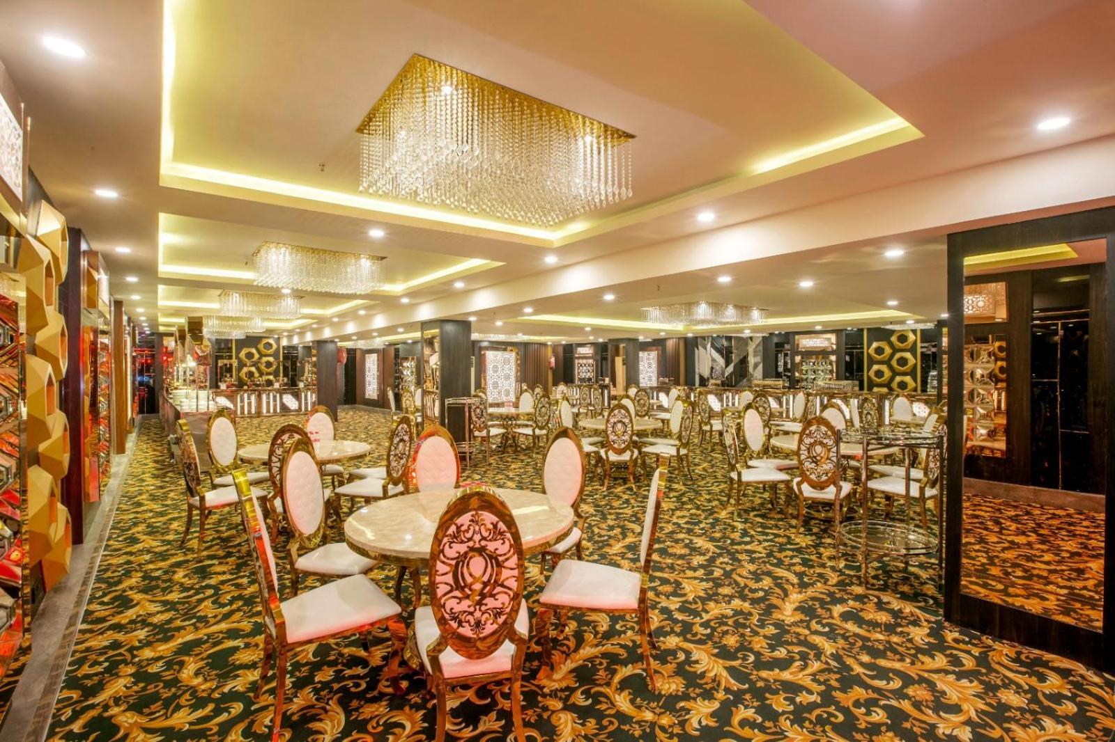 Park Tree Near Delhi Airport With Free Airport Tranport 4*