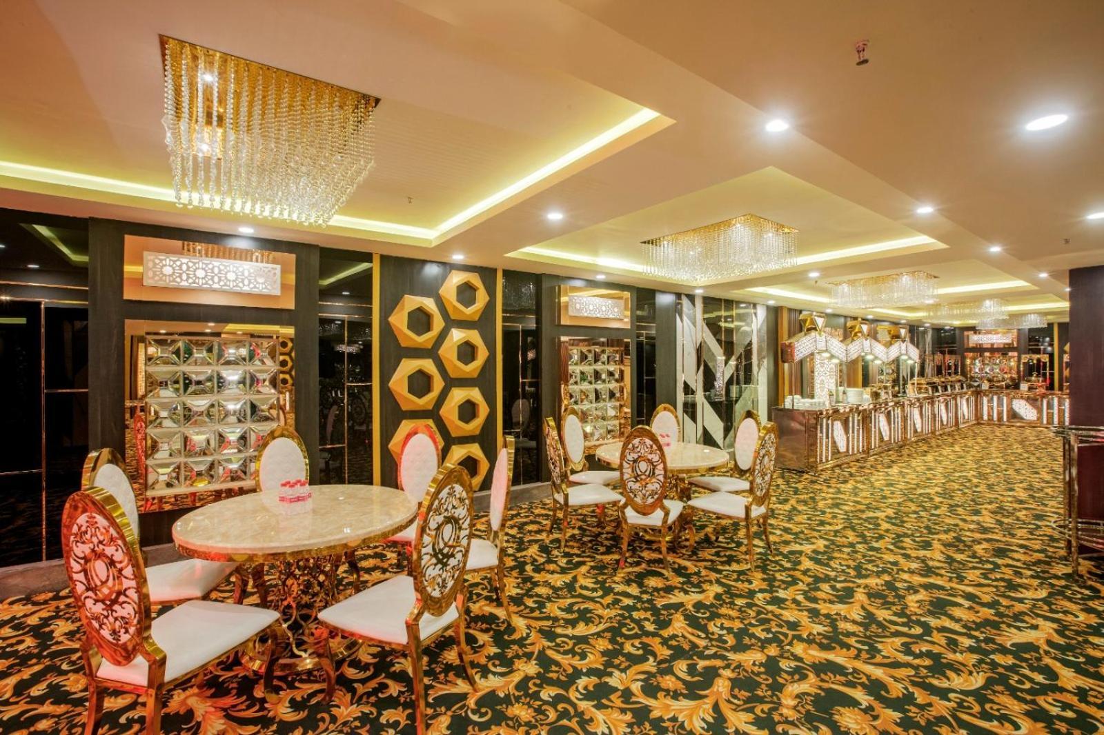 Hotel Park Tree Near Delhi Airport With Free Airport Tranport 4*